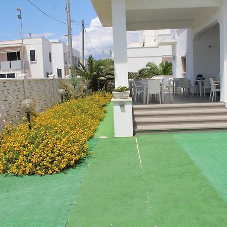 Estasi Sul Mare Bed & Breakfast Porto Cesareo Exterior photo