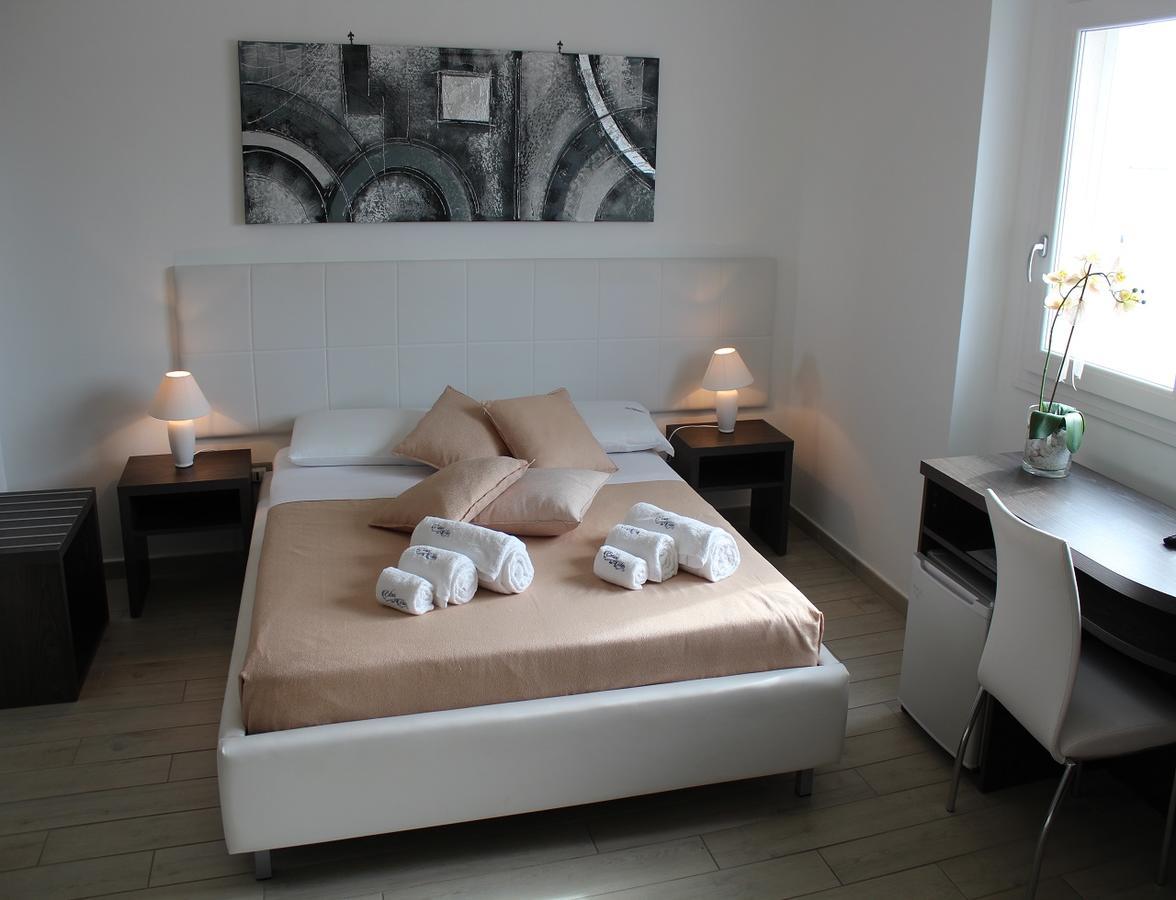 Estasi Sul Mare Bed & Breakfast Porto Cesareo Exterior photo
